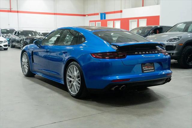 2017 Porsche Panamera 4S