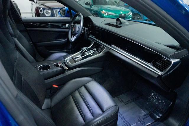 2017 Porsche Panamera 4S