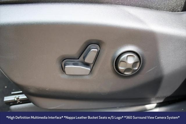 2027 Chrysler Pacifica Limited AWD