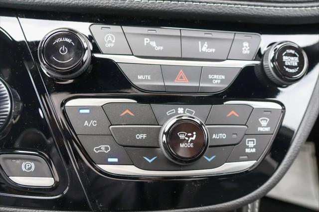 2027 Chrysler Pacifica Limited AWD