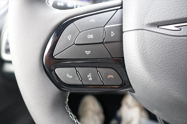 2027 Chrysler Pacifica Limited AWD