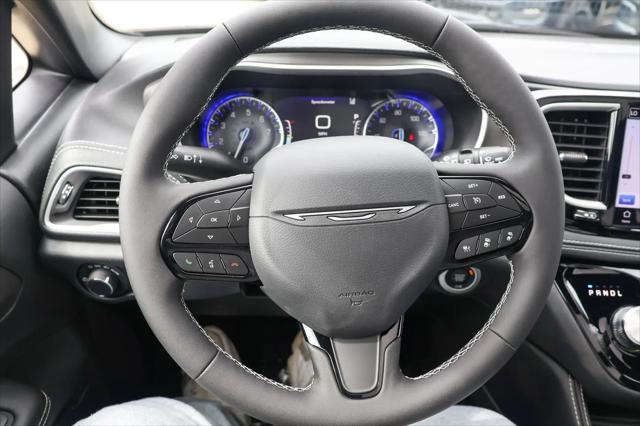 2027 Chrysler Pacifica Limited AWD
