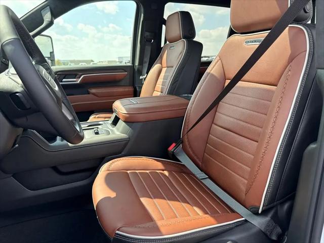 2026 GMC Sierra 2500HD Crew Cab, Standard Bed, Denali Ultimate, 4WD