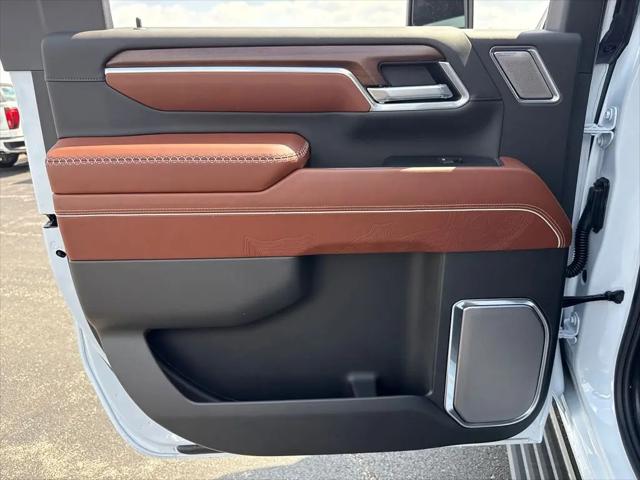 2026 GMC Sierra 2500HD Crew Cab, Standard Bed, Denali Ultimate, 4WD