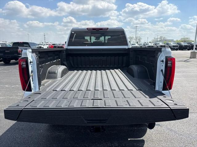2026 GMC Sierra 2500HD Crew Cab, Standard Bed, Denali Ultimate, 4WD