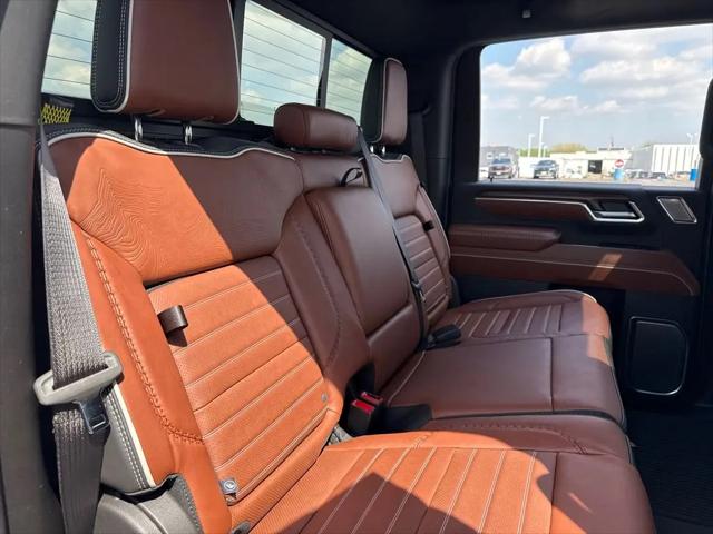 2026 GMC Sierra 2500HD Crew Cab, Standard Bed, Denali Ultimate, 4WD