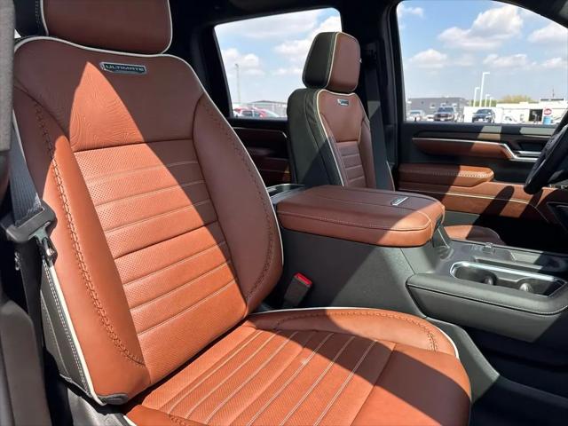 2026 GMC Sierra 2500HD Crew Cab, Standard Bed, Denali Ultimate, 4WD