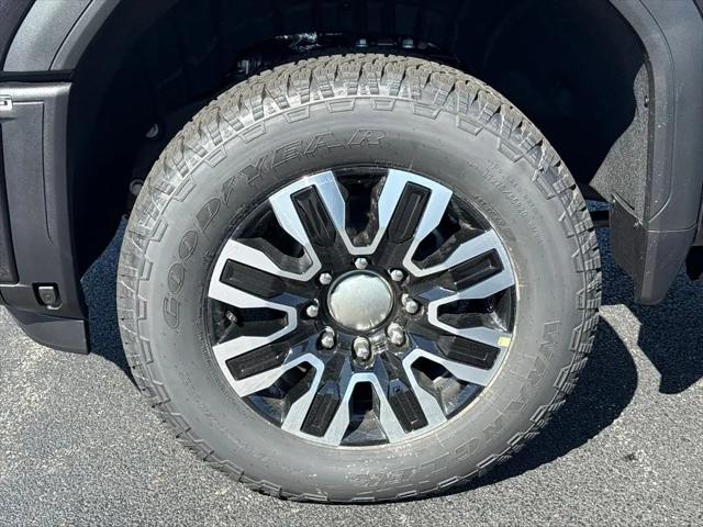 2026 GMC Sierra 2500HD Crew Cab, Standard Bed, Denali Ultimate, 4WD