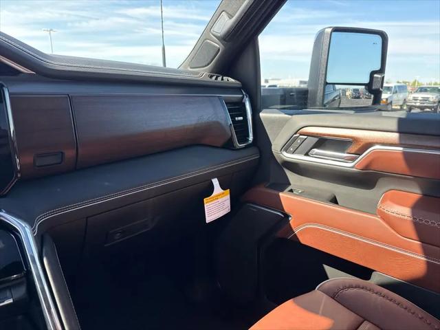 2026 GMC Sierra 2500HD Crew Cab, Standard Bed, Denali Ultimate, 4WD