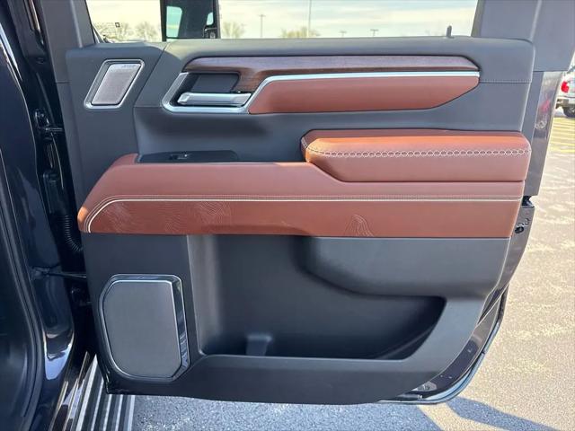 2026 GMC Sierra 2500HD Crew Cab, Standard Bed, Denali Ultimate, 4WD