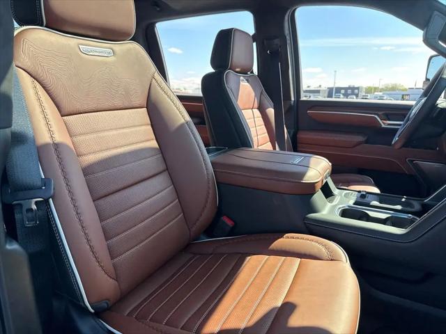 2026 GMC Sierra 2500HD Crew Cab, Standard Bed, Denali Ultimate, 4WD
