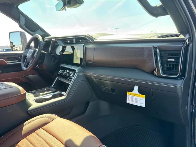 2026 GMC Sierra 2500HD Crew Cab, Standard Bed, Denali Ultimate, 4WD