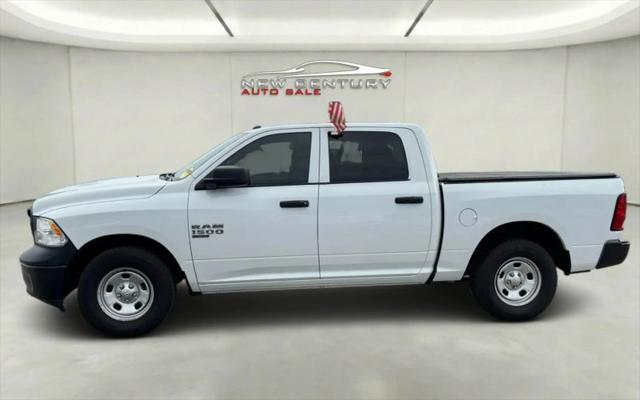 2022 Ram 1500 Classic Tradesman Crew Cab 4x4 5'7" Box