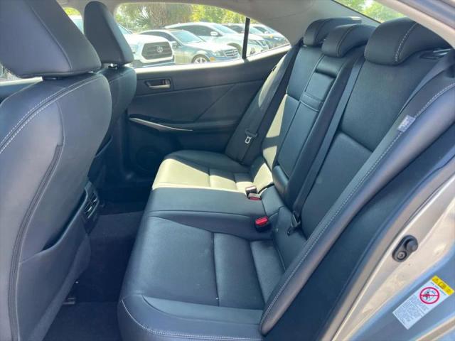 2017 Lexus IS 300 300