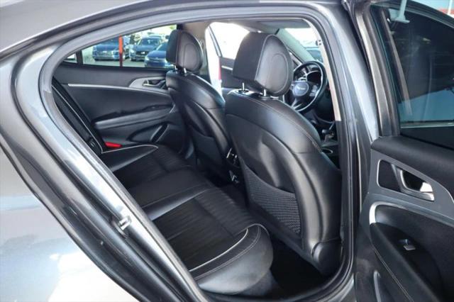 2021 Genesis G70 2.0T RWD