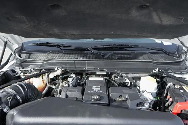 2022 Ram 3500 Big Horn Crew Cab 4x4 8' Box