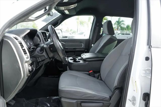 2022 Ram 3500 Big Horn Crew Cab 4x4 8' Box
