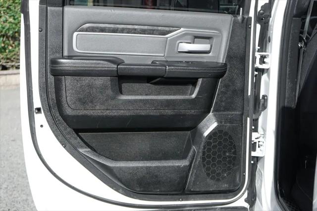 2022 Ram 3500 Big Horn Crew Cab 4x4 8' Box
