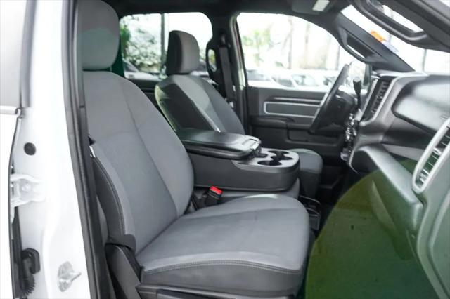 2022 Ram 3500 Big Horn Crew Cab 4x4 8' Box