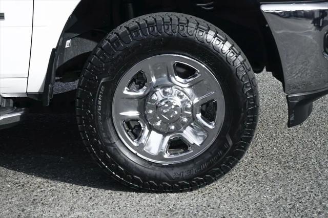 2022 Ram 3500 Big Horn Crew Cab 4x4 8' Box
