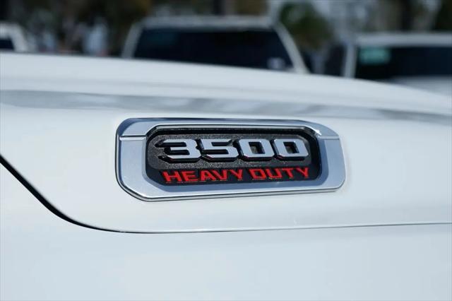 2022 Ram 3500 Big Horn Crew Cab 4x4 8' Box