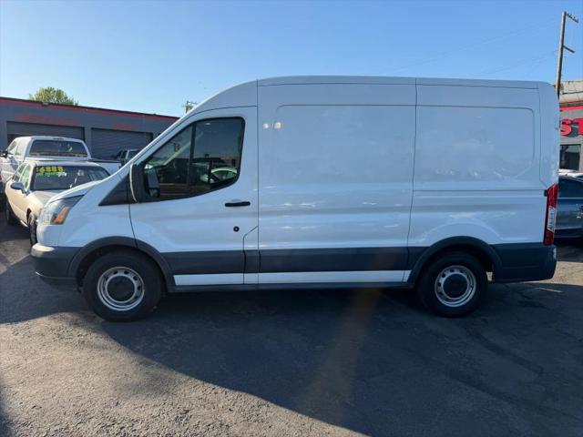 2018 Ford Transit Medium Roof w/Sliding Side Door w/RWB