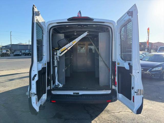 2018 Ford Transit Medium Roof w/Sliding Side Door w/RWB