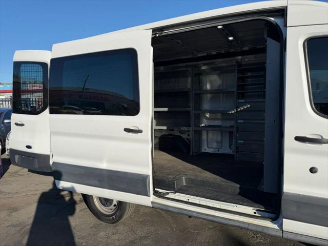 2018 Ford Transit Medium Roof w/Sliding Side Door w/RWB