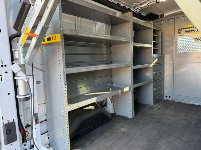 2018 Ford Transit Medium Roof w/Sliding Side Door w/RWB