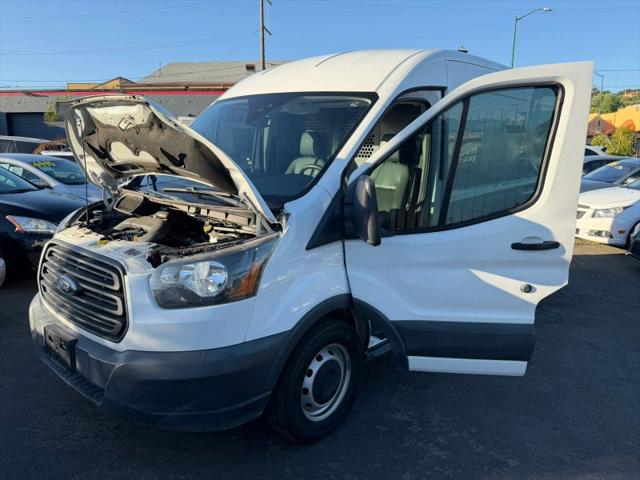 2018 Ford Transit Medium Roof w/Sliding Side Door w/RWB