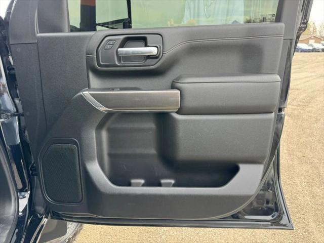 2023 GMC Sierra 2500HD 4WD Crew Cab Standard Bed AT4
