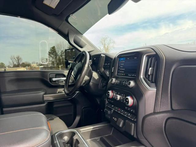 2023 GMC Sierra 2500HD 4WD Crew Cab Standard Bed AT4