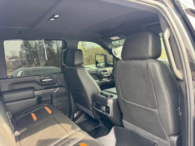 2023 GMC Sierra 2500HD 4WD Crew Cab Standard Bed AT4
