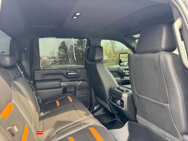 2023 GMC Sierra 2500HD 4WD Crew Cab Standard Bed AT4