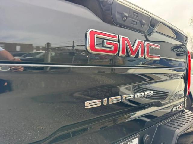2023 GMC Sierra 2500HD 4WD Crew Cab Standard Bed AT4