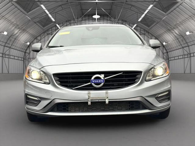 2018 Volvo V60 T5 Dynamic