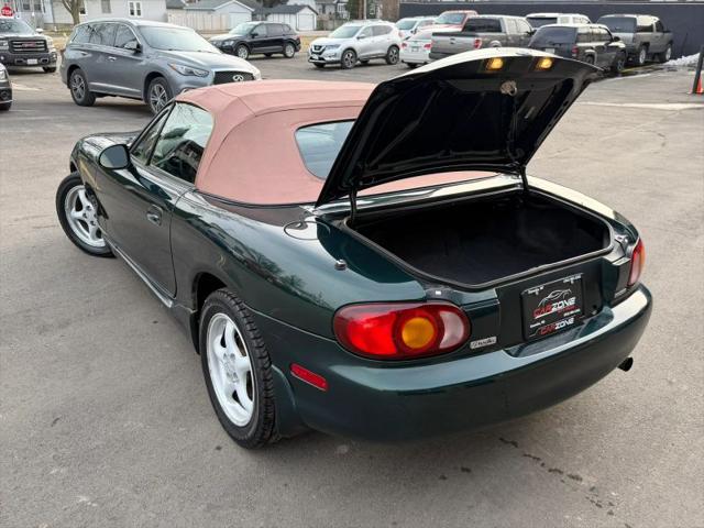 1999 Mazda MX-5 Base