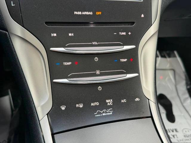 2015 Lincoln MKZ Hybrid Base
