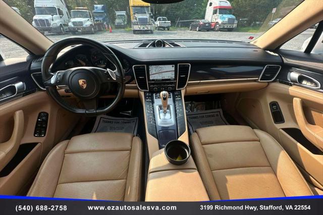 2016 Porsche Panamera 4
