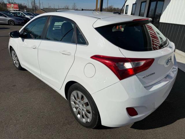 2017 Hyundai Elantra GT Base