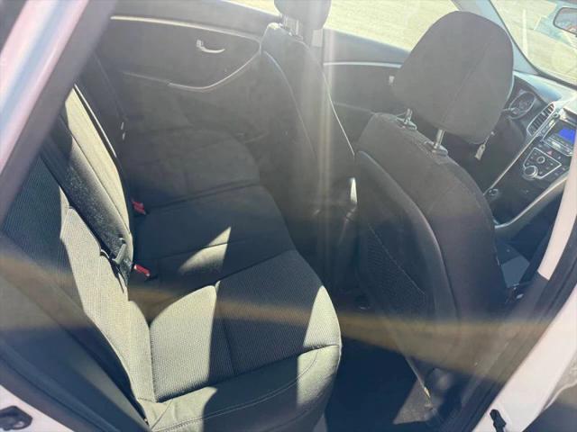 2017 Hyundai Elantra GT Base