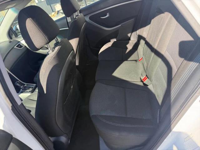 2017 Hyundai Elantra GT Base