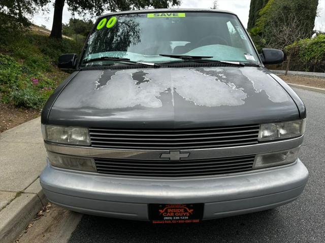 2000 Chevrolet Astro Base
