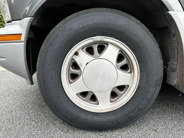 2000 Chevrolet Astro Base