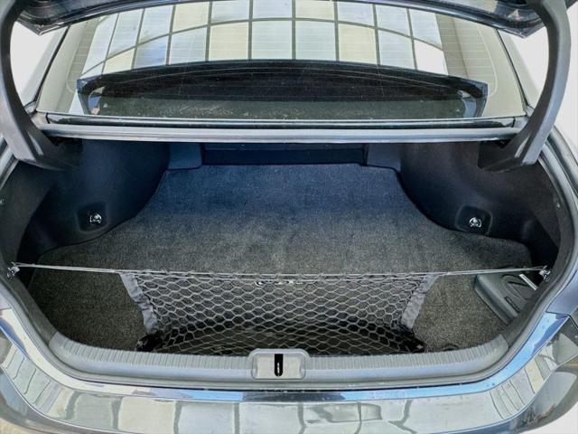 2025 Lexus ES 300h 300h
