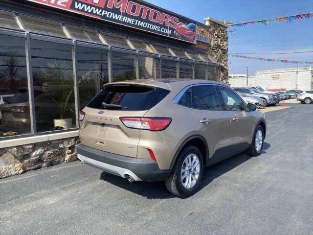 2021 Ford Escape SE Hybrid