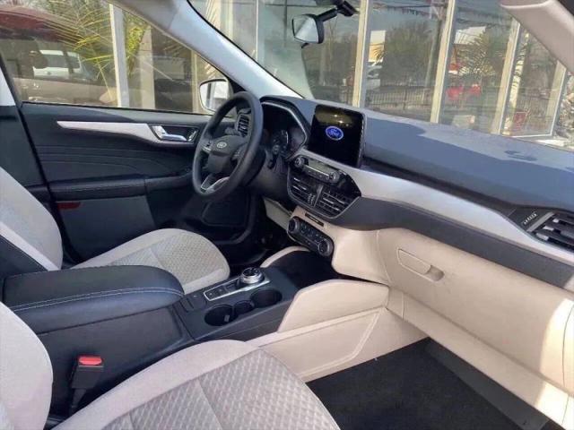 2021 Ford Escape SE Hybrid
