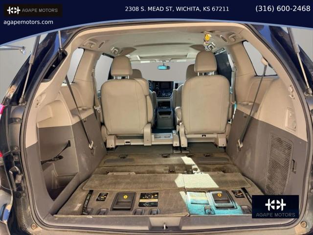 2015 Toyota Sienna XLE 8 Passenger