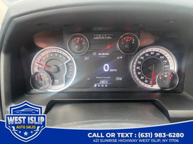 2022 Ram 1500 Classic SLT Crew Cab 4x4 5'7" Box