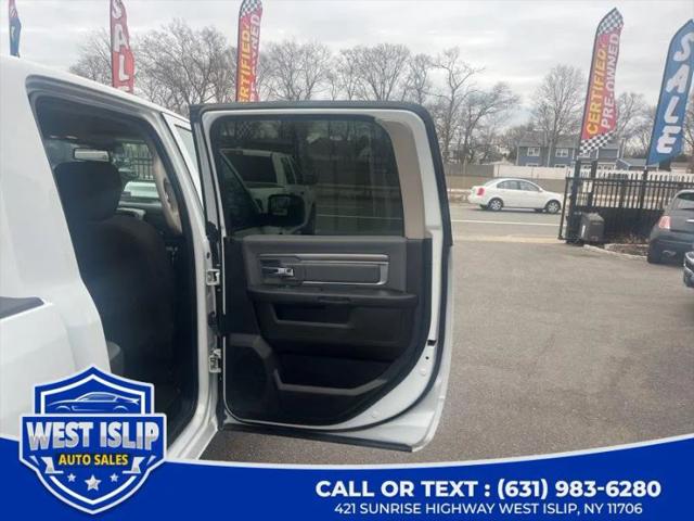 2022 Ram 1500 Classic SLT Crew Cab 4x4 5'7" Box